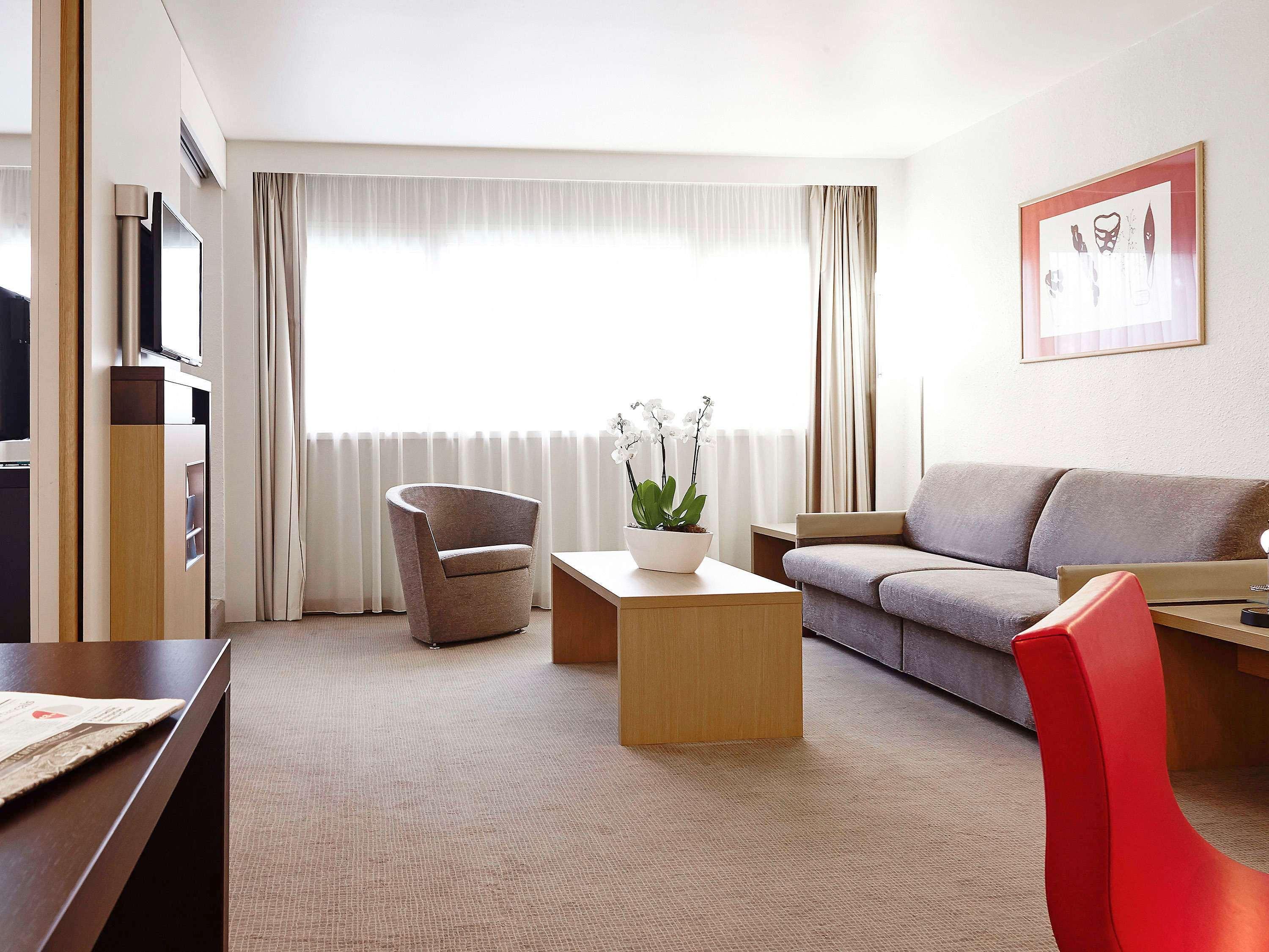 Novotel London Heathrow Airport M4 Jct. 4 Hillingdon